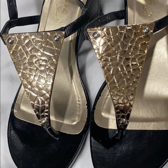 Madeline Stuart Wedge Sandals✨ - Picture 3 of 6
